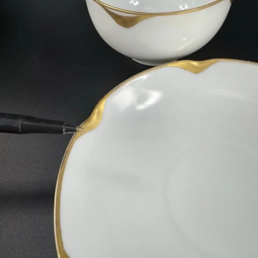 ROYAL OEG Austria VERAGOLD Gold Ivory Fine Porcelain Teacup And‎ Saucer Set VTG